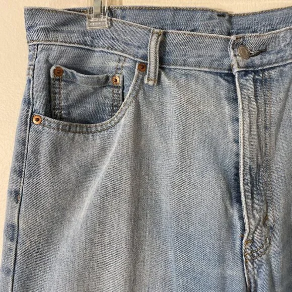 Levis Jeans Mens 36x30 Blue 550 Relaxed Fit Baggy Tapered Light Wash Denim - Picture 3 of 14